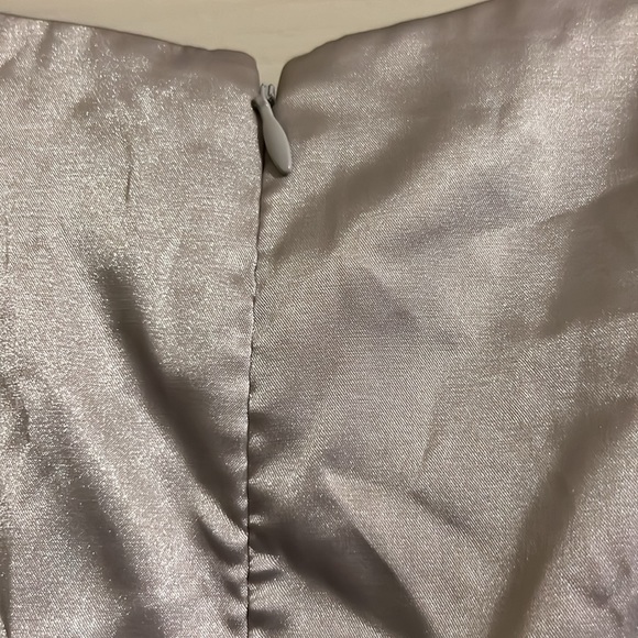 Tiana B. Sleeveless dress for women with a zipper on the back. Size 10 - Picture 5 of 8